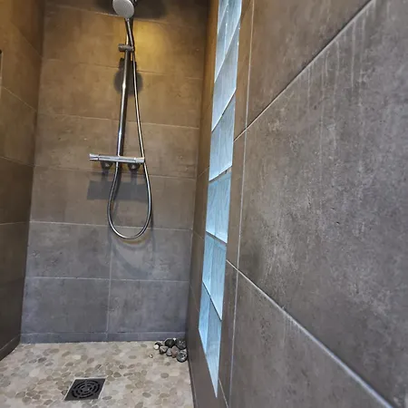 Villa Loft Lumineux: 3-bedroom With Patios And Private Garage *