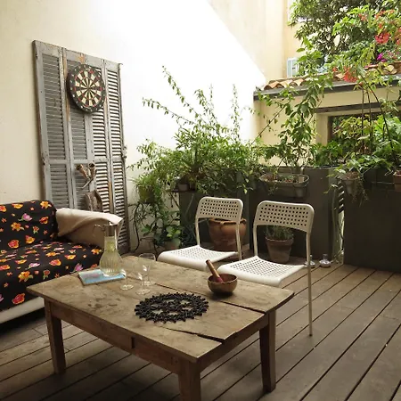 Loft Lumineux: 3-bedroom With Patios And Private Garage