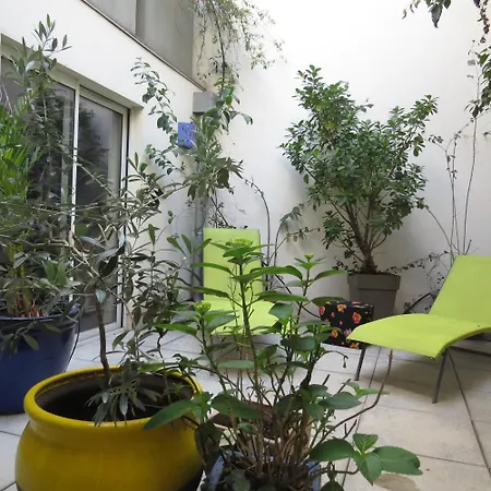 Loft Lumineux: 3-bedroom With Patios And Private Garage Villa *